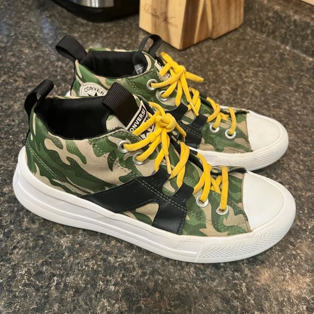 Converse Boys Camo One Star Sneakers - Picture 6 of 9